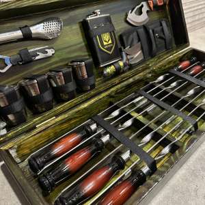 Набір шампурів у дерев'яному кейсі з 24 предметів