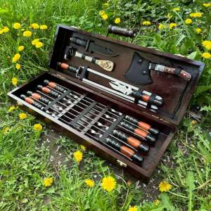 Набір шампурів у дерев'яному кейсі з 14 предметів
