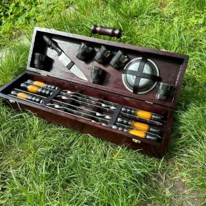 Набір шампурів у дерев'яному кейсі з 19 предметів