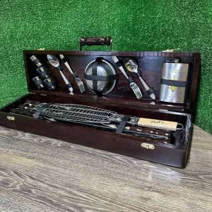 Набір шампурів у дерев'яному кейсі з 32 предметів