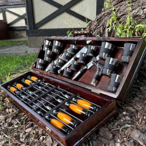 Набір шампурів у дерев'яному кейсі з 28 предметів