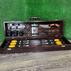 Набір шампурів у дерев'яному кейсі з 23 предметів