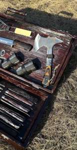 Набір шампурів у дерев'яному кейсі з 44 предметів