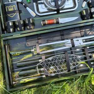 Набір шампурів у дерев'яному кейсі з 33 предметів