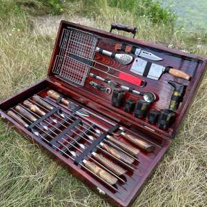 Набір шампурів у дерев'яному кейсі з 48 предметів
