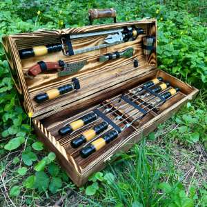 Набір шампурів у дерев'яному кейсі з 17 предметів