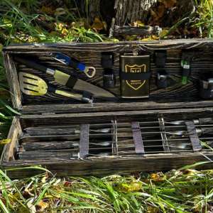 Набір шампурів у дерев'яному кейсі з 22 предметів