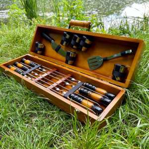 Набір шампурів у дерев'яному кейсі з 14 предметів