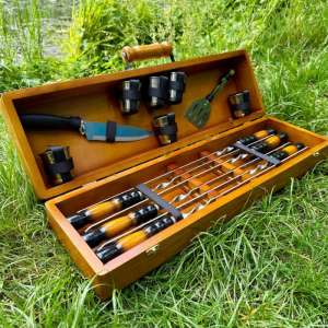Набір шампурів у дерев'яному кейсі з 14 предметів