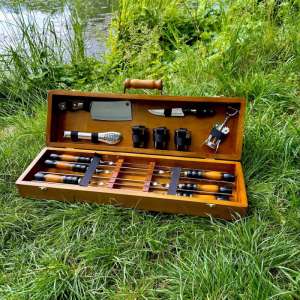 Набір шампурів у дерев'яному кейсі з 16 предметів