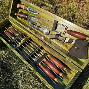 Набір шампурів "Кабан" у дерев'яному кейсі з 11 предметів