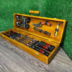 Набір шампурів у дерев'яному кейсі з 16 предметів