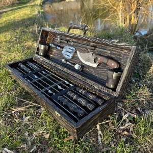 Набір шампурів у дерев'яному кейсі з 24 предметів