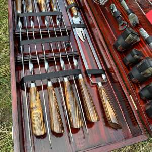 Набір шампурів у дерев'яному кейсі з 48 предметів