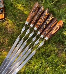 Шампур з дерев'яною ручкою