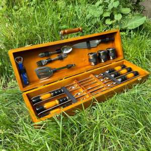 Набір шампурів у дерев'яному кейсі з 27 предметів