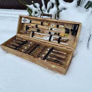 Набір шампурів у дерев'яному кейсі з 24 предметів