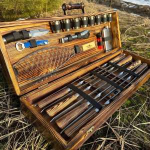 Набір шампурів у дерев'яному кейсі з 21 предметів