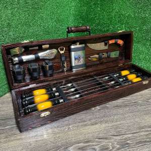 Набір шампурів у дерев'яному кейсі з 23 предметів