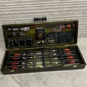 Набір шампурів у дерев'яному кейсі з 24 предметів