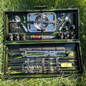 Набір шампурів у дерев'яному кейсі з 33 предметів