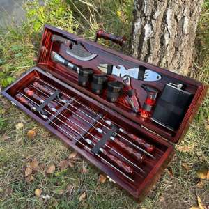 Набір шампурів у дерев'яному кейсі з 18 предметів