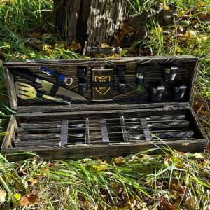 Набір шампурів у дерев'яному кейсі з 23 предметів