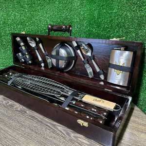 Набір шампурів у дерев'яному кейсі з 32 предметів