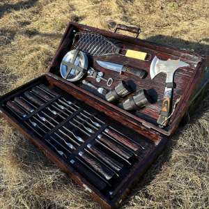 Набір шампурів у дерев'яному кейсі з 44 предметів